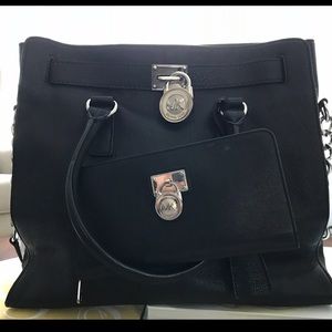 Michael Kors lock & key Tote and wallet in silver.